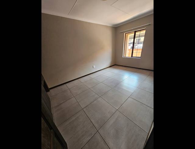 1 BEDROOM APARTMENT FOR SALE IN KENLEAF